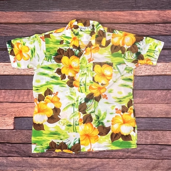 Vintage 80s Hawaiian Floral Button Down Hawaii Honeymoon Vacation Shirt - Picture 1 of 4